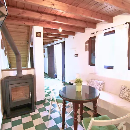 Сasa de vacaciones La Casita Del Bosque De Letras By Sierra Viva